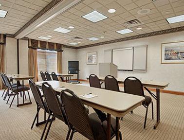 La Quinta Inn & Suites By Wyndham Mooresville Facilidades foto